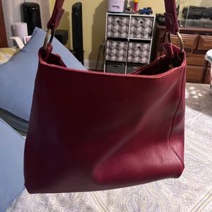 Portland Leather Purse in cranberry